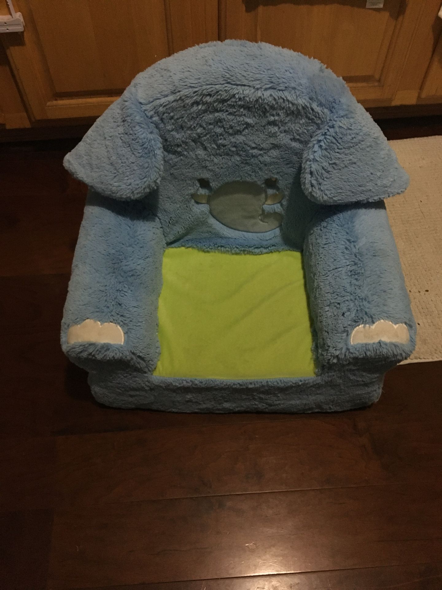 Toddler soft chair
