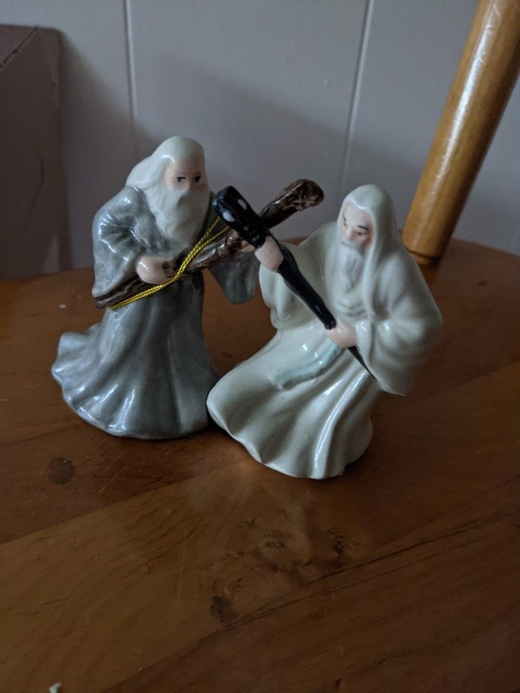 Lord Of The Rings Salt And Pepper Shakers