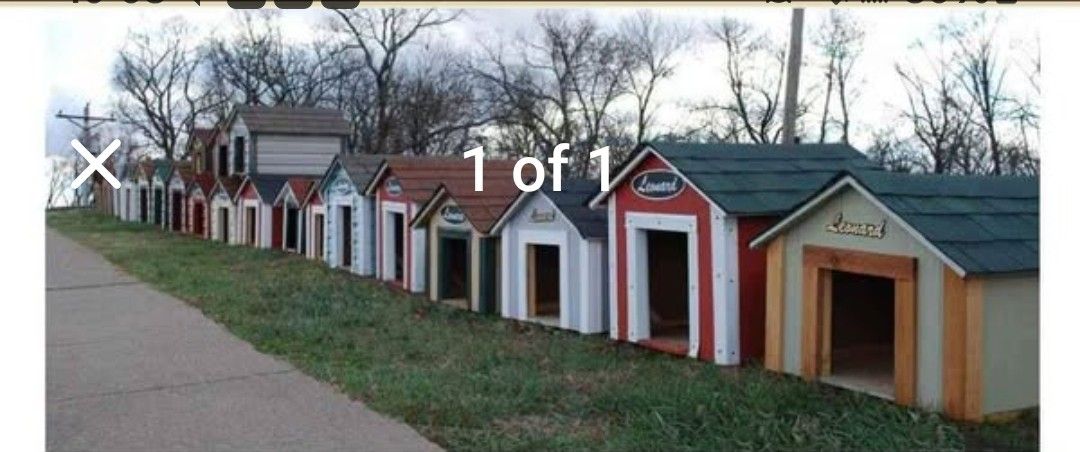 Brand New XL Leonard Dog House