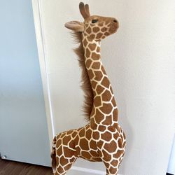 Stuffed Animal - Giraffe 