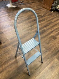 2-Step Folding Metal Step Ladder