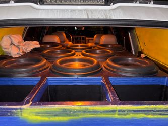 Custom Subwoofer Box with 8 Subwoofers