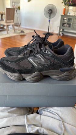 New Balance 9060 Black size 10
