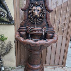 Lions Fountain For Sale 