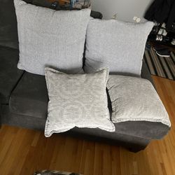 Couch Cushions In Very Nice Condition Clean Home None Smokers 