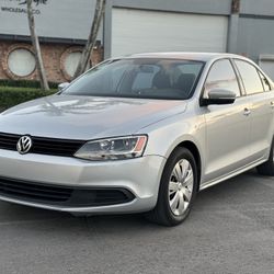 2012 Volkswagen Jetta 