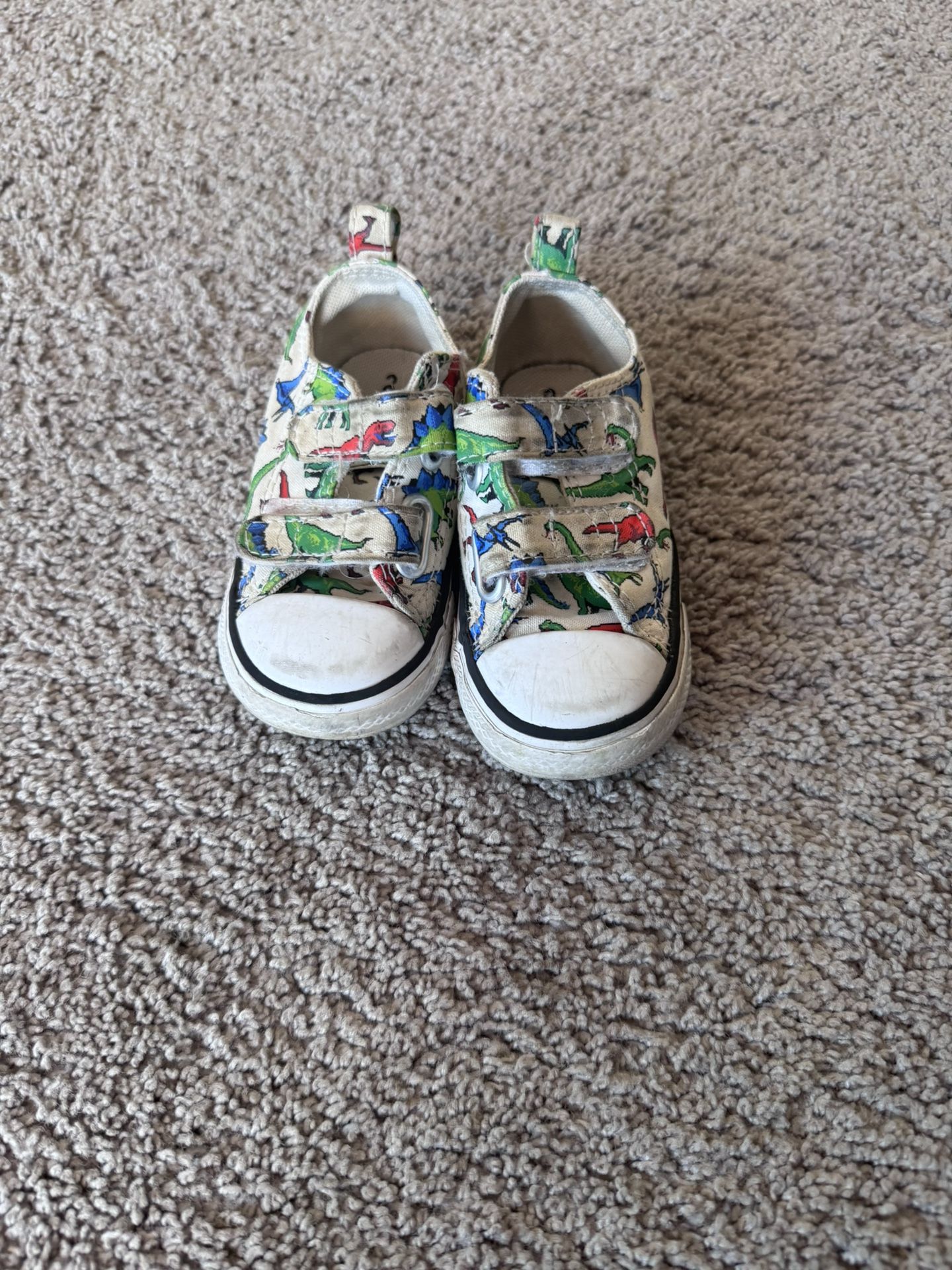 Converse Toddler Size 6