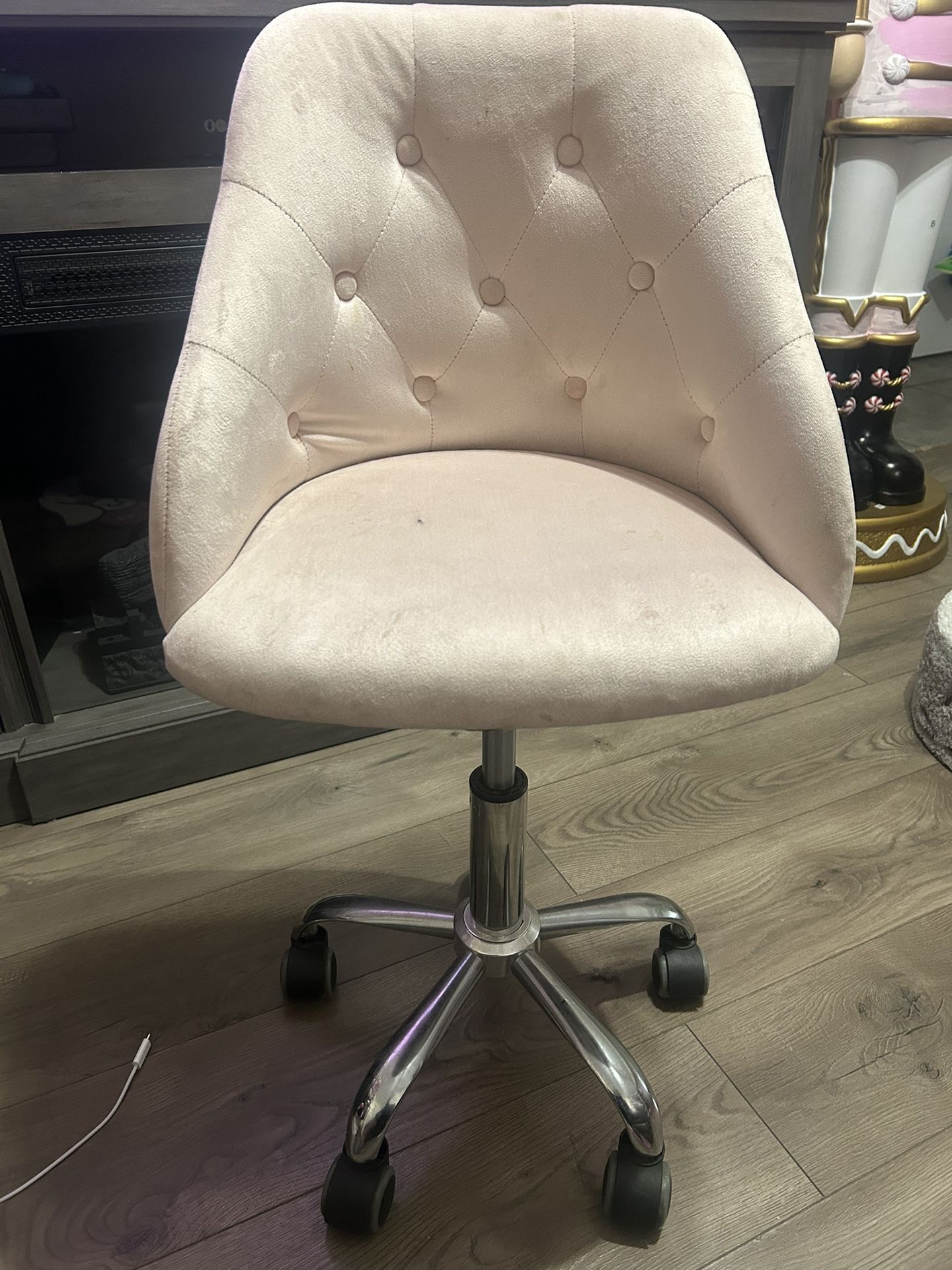 Kids Mini Vanity Chair Pink