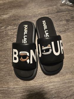 Karl Lagerfeld Chunky slides size 7.5/8