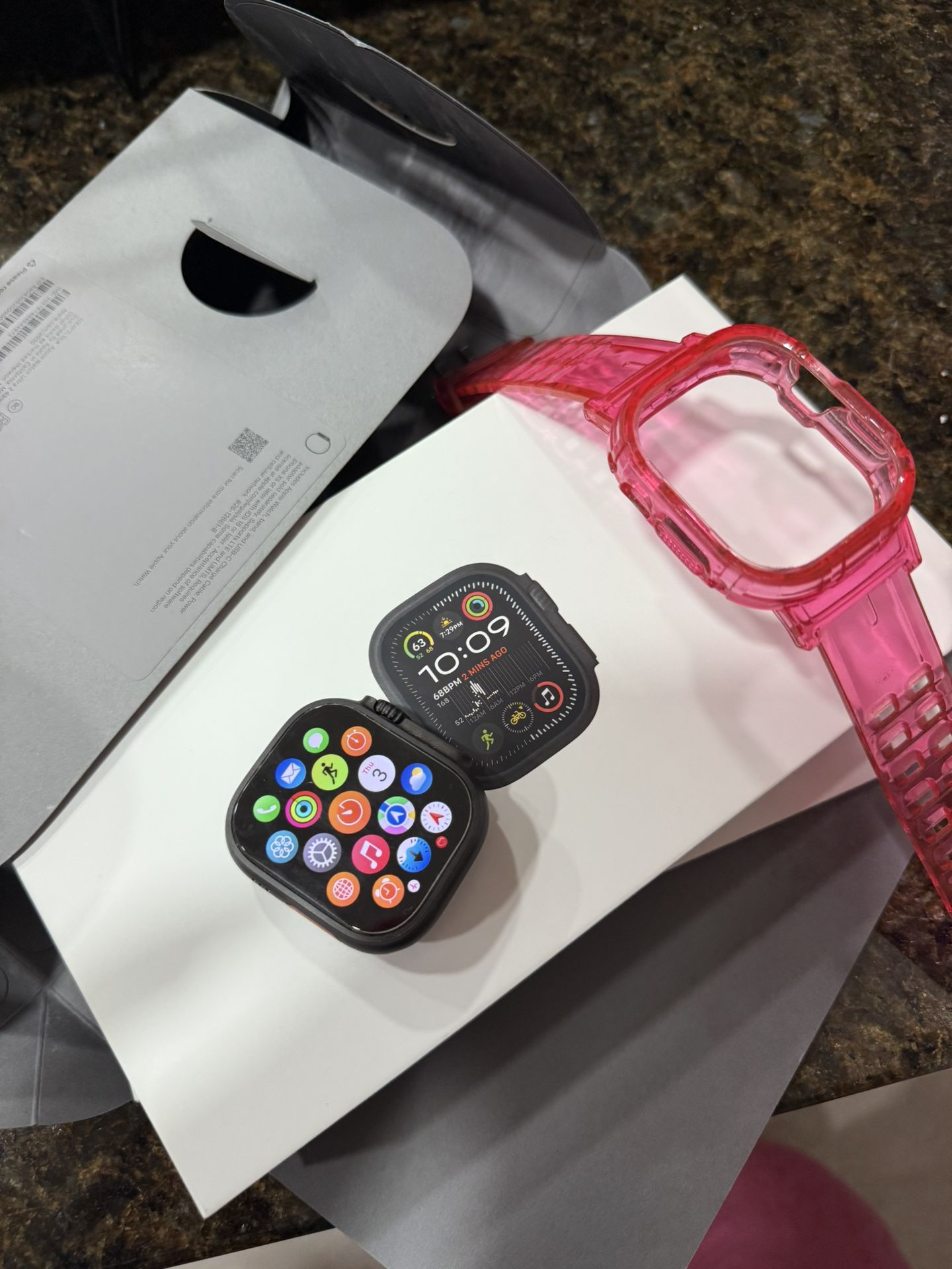 Apple Watch Ultra 2 GPS + Cellular, 49mm (2024)
