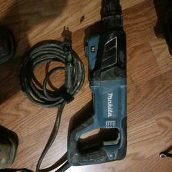 Makita Hanmer Drill
