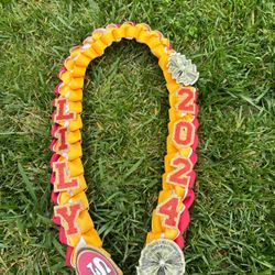 Graduation Leis Customs