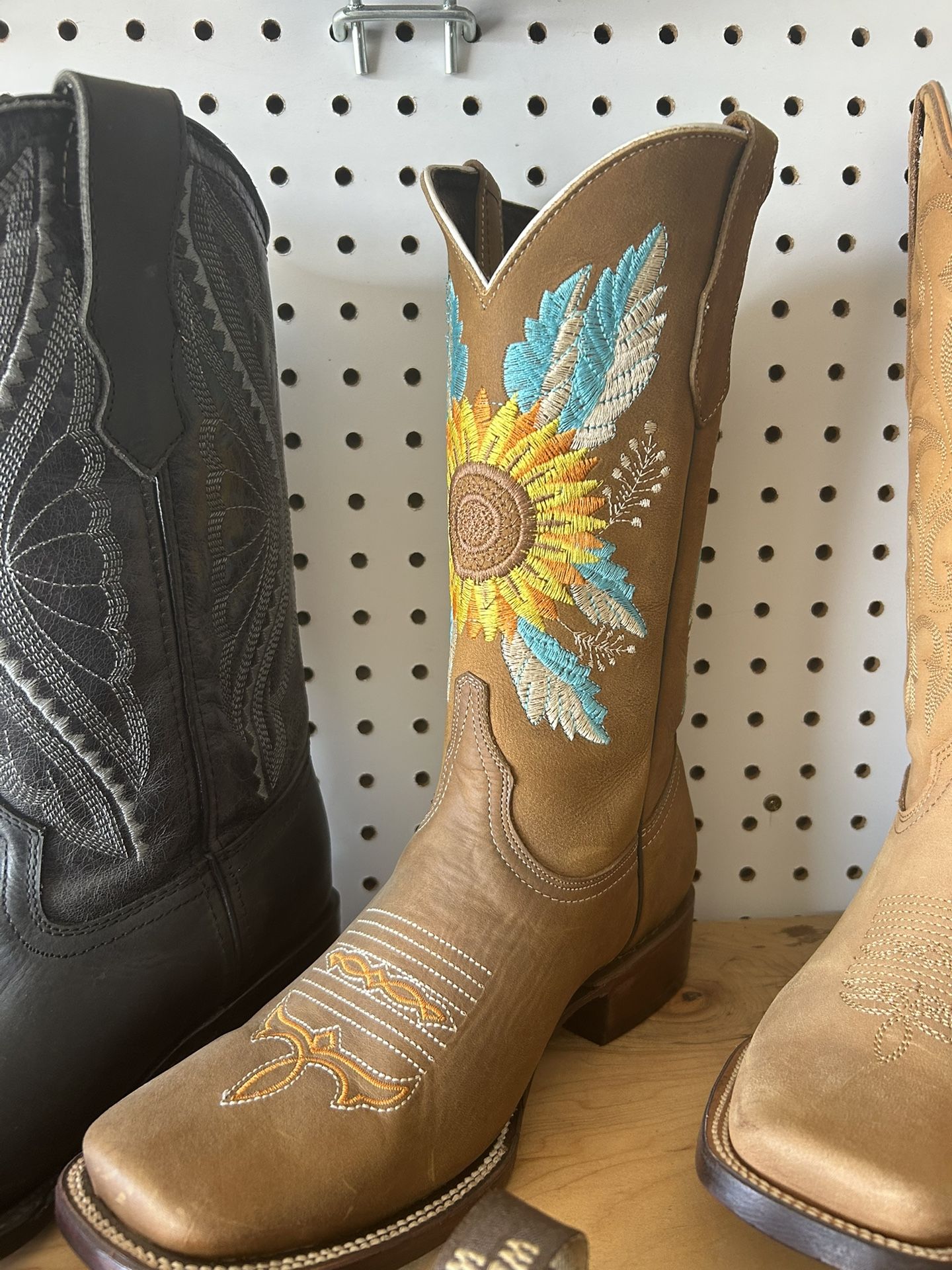 Female Boot 26