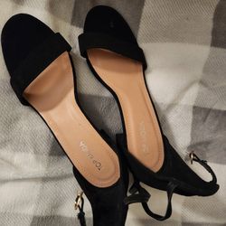 Womens Black Strapped Heel Shoes