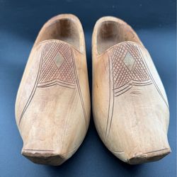 Beautiful  Carved Wood Dutch Clogs/Shoes