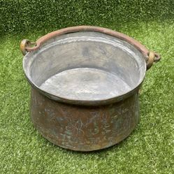 Copper Cauldron Pot Engraved Floral Design Iron Bail Handle Rustic Decor
