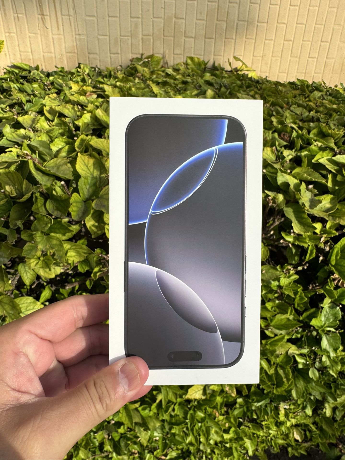 New!!! Sealed!!! Apple iPhone 16 Pro 128gb. Unlocked Use Any Carrier. Hablo Espanol