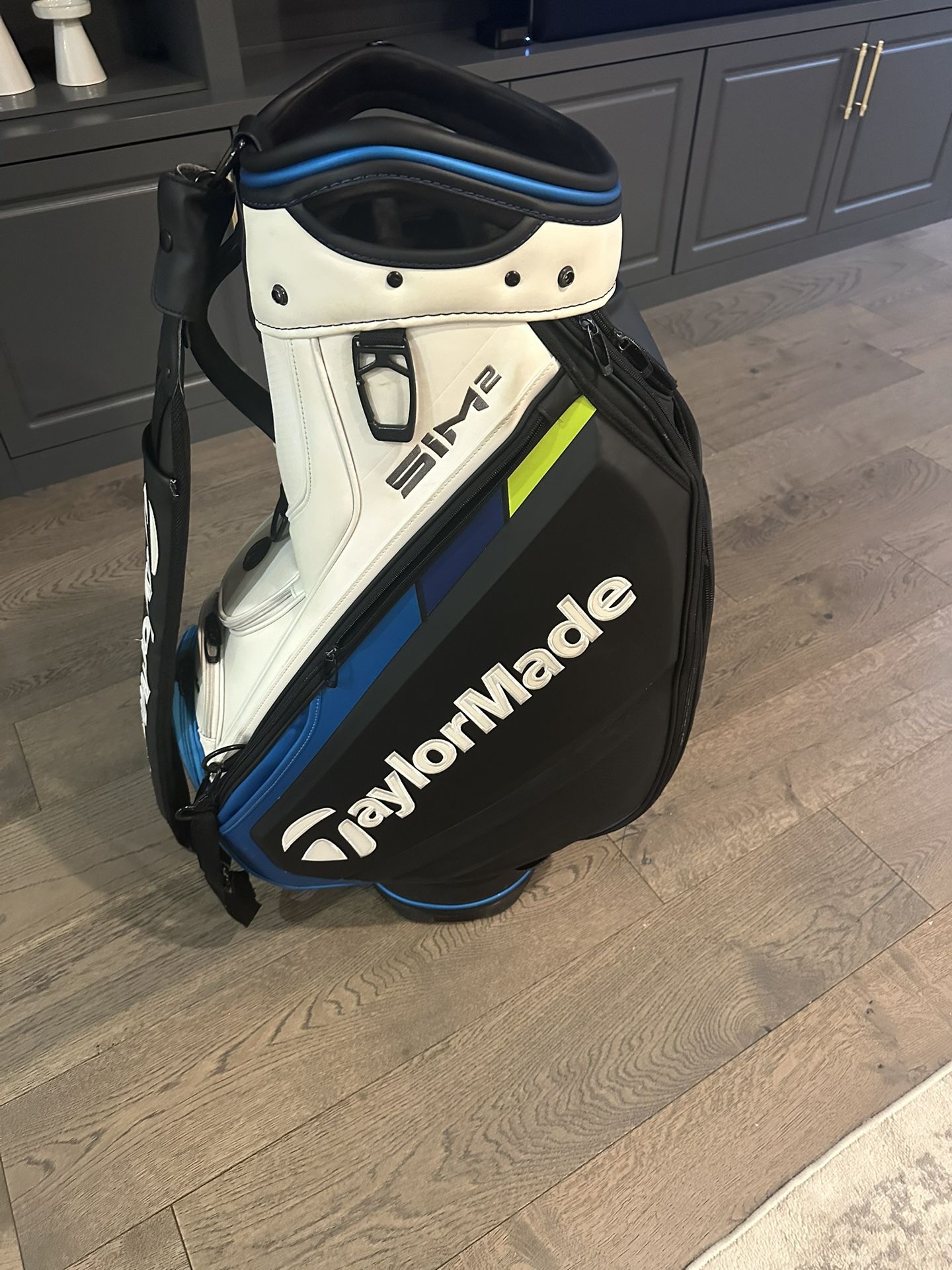 Taylor Made Golf Bag