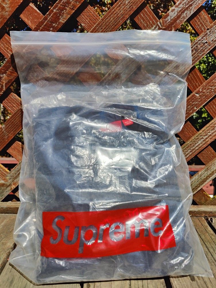 Supreme cut out logo crewneck large