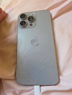 Iphone 15 pro max $450