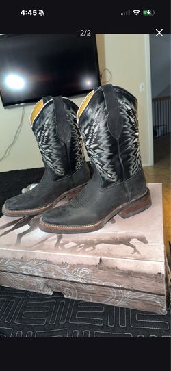 Kids boy boots size 8