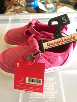 Garanimals Toddler shoes size 5