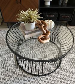 Round Glass Top Coffee Table Black Metal Base