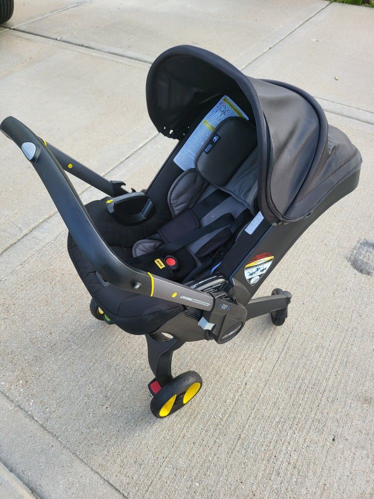 Doona Stroller/car seat