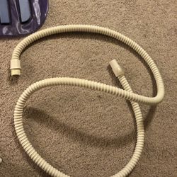 Homedics Bubble Spa. Used 1 time. Like new conditiono. Look at the pics. Retails for up to $200-$250 on Amazon. Take it for $50 or best offer. Need go