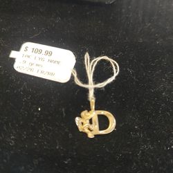 Gold pendant