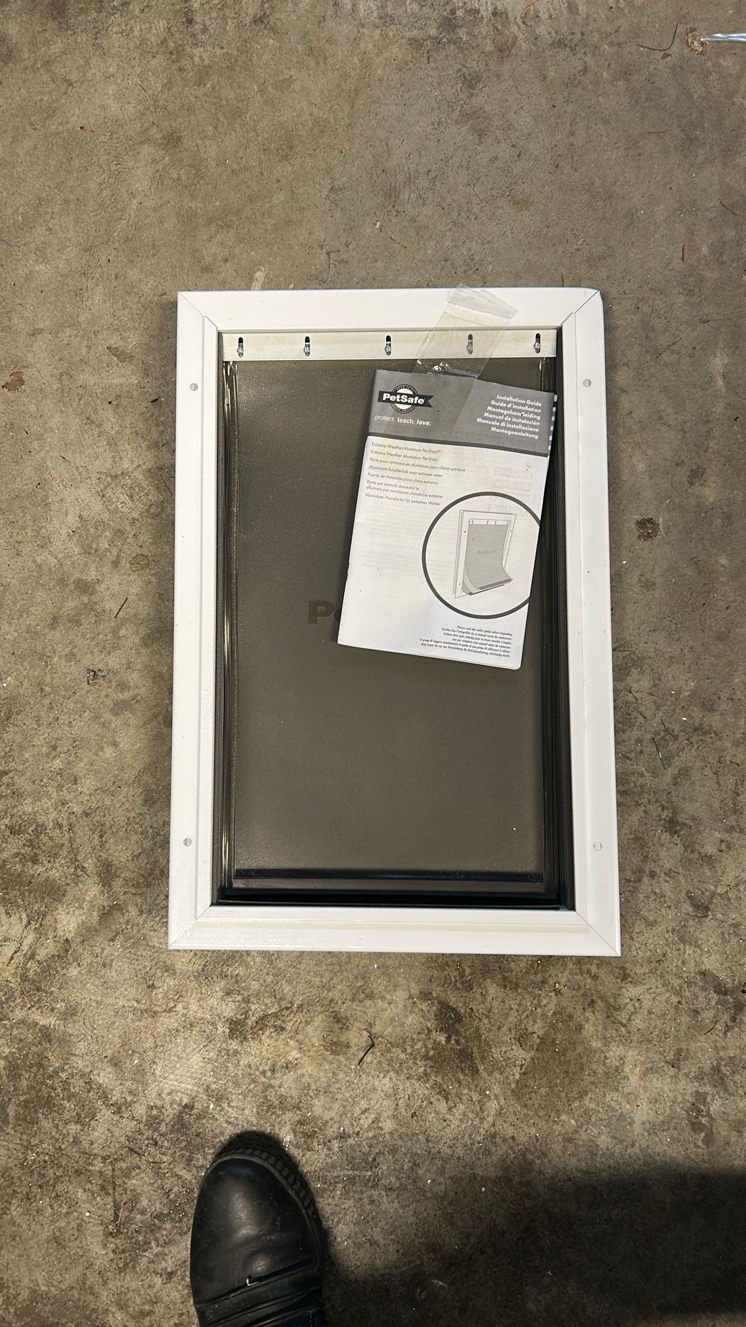 PetSafe Wall Entry Plastic Pet Door, 8" L X 15" W