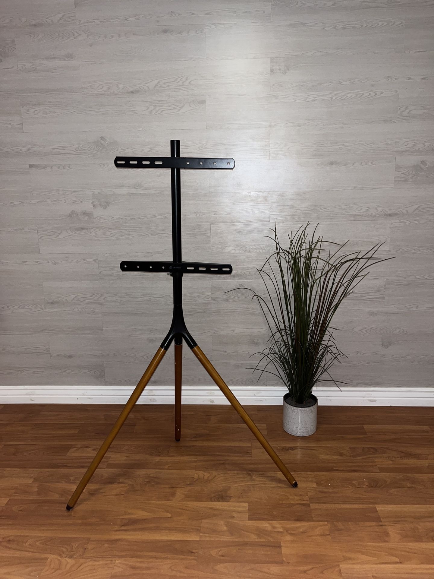 Onkron Modern TV Tripod Stand Up To 55” TV