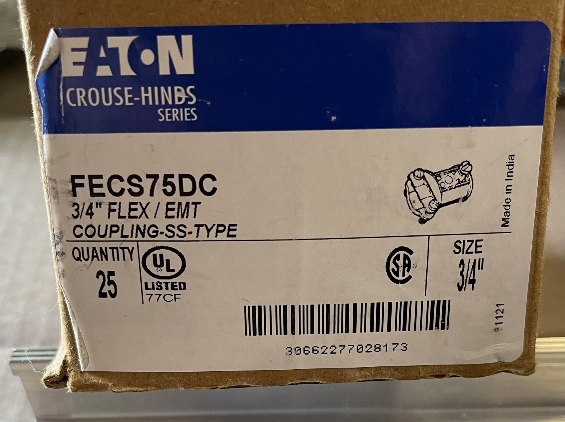 EATON  CROUSE-HINDS FECS75DC 3/4" FLEX / EMT COUPLING-SS-TYPE