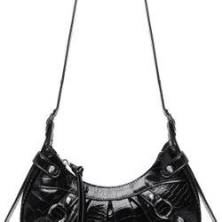 Slouchy Crossbody Bag for Women, Trendy Hobo Shoulder Purse with Adjustable Shoulder Strap, Punk Studded Underarm Bag, Y2k Purse (BLACK)