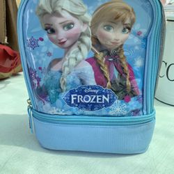 Frozen   Elsa  And  Anna  Lunch Bag   