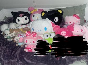 Sanrio Plushys (hello kitty and friends)