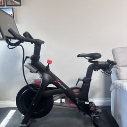 Peloton Bike
