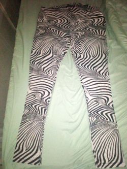 Pretty little thing leggings