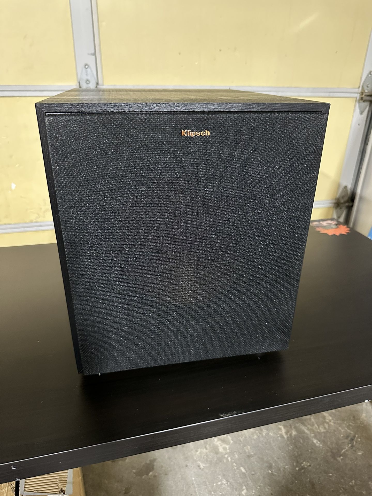 Klipsch R-100SW Subwoofer 