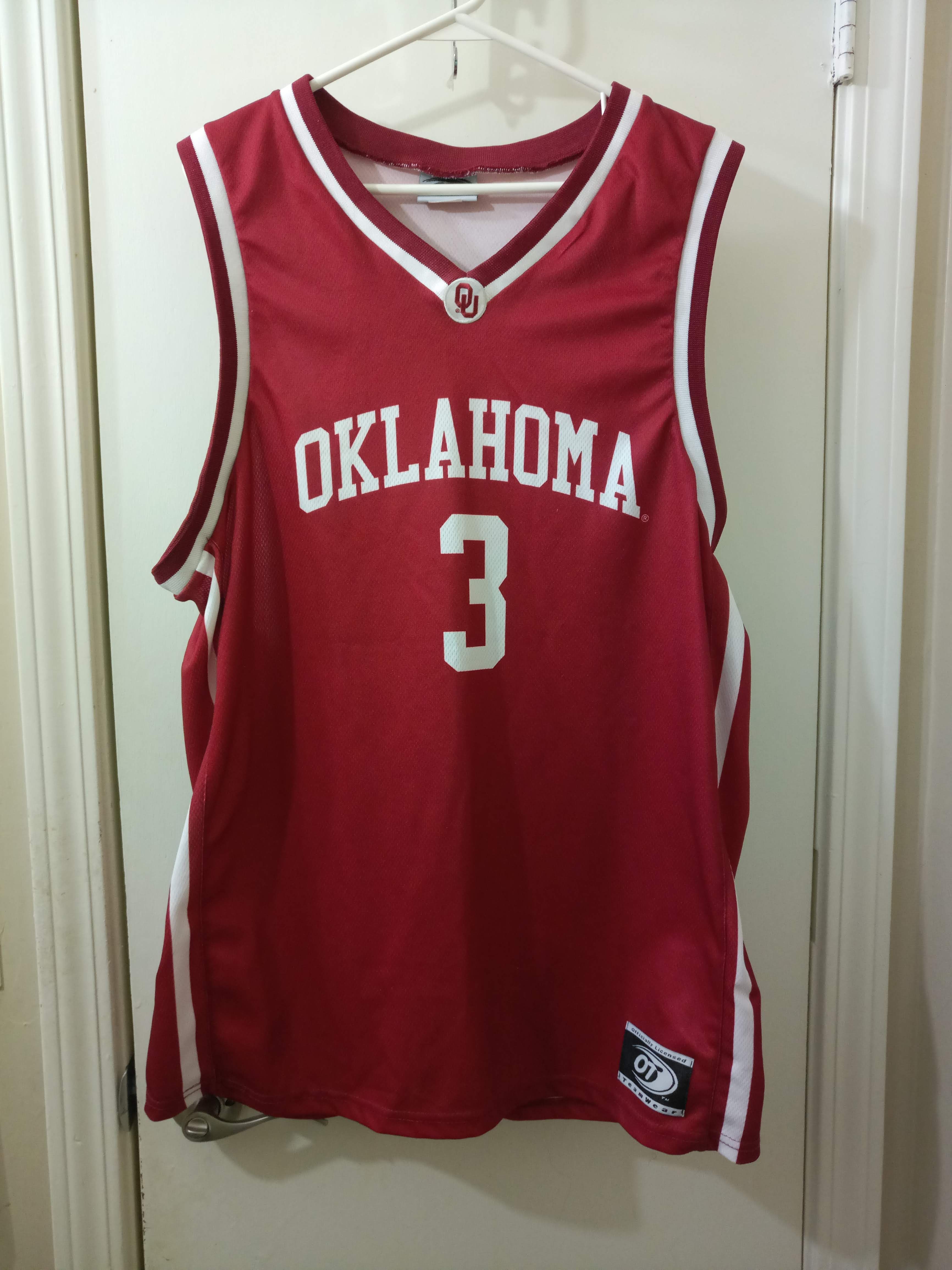 GREAT GIFT FOR THAT SPORTS FAN OU NO. 3 JERSEY (ADULT LARGE)