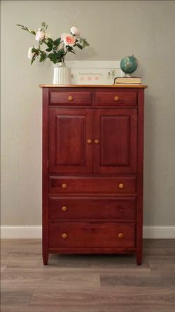 Beautiful Tall Dresser Ethan Allen Solid Wood Chest / Storage Cabinet