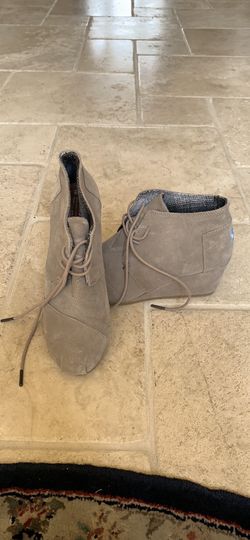 Toms wedge booties