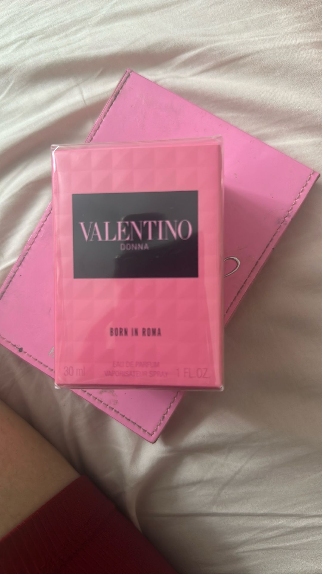 Valentino Born In Roma Perfume