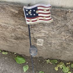 Awesome American flag solar decor light up