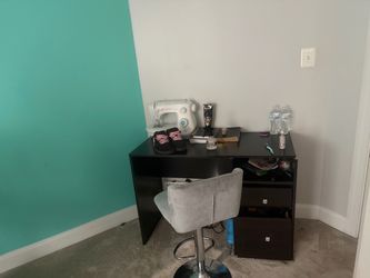Desk & Chair
