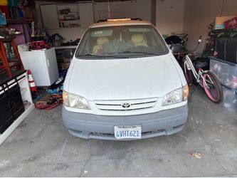 2002 Toyota seinna 186 thousand miles