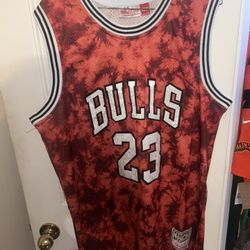 Chicago Bulls red Michael Jordan jersey Size XL
