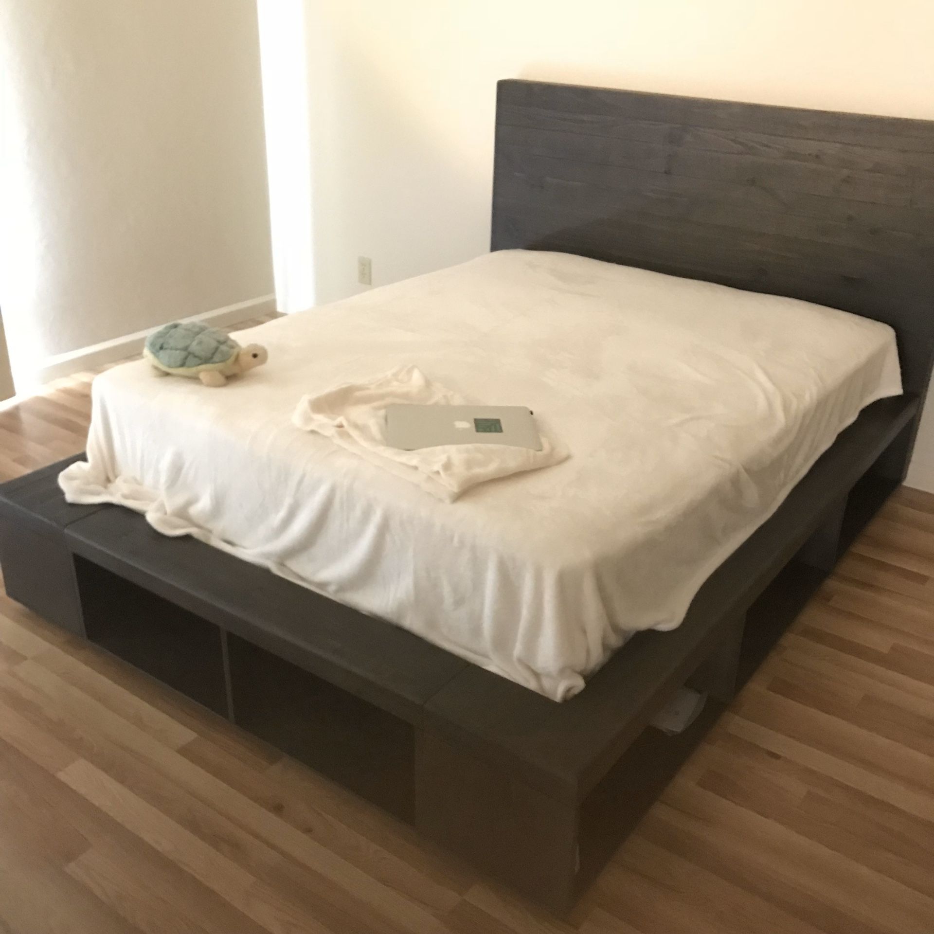 Living Spaces Platform Bed (Full) with Storage + Mattress