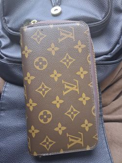 LV wallet females $250