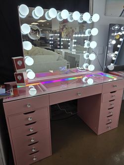 Pink Vanitu Set With Bluetooth And Speakers And Rgb Lights